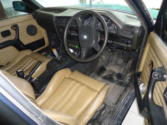 ขายBMW สภาพพร้อมใช้งานครับ ทะพร้อมโอนครับ  ราคาถูกๆครับ