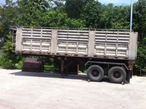 รถอิซูซุ 10 ล้อ หัวลาก 270 แรงม้า  ปี 45 ( ขายแม่ลูก )  สนใจติดต่อ 081 - 6079515