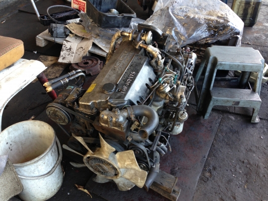 เครื่องยนต์ 4HF1 125แรง