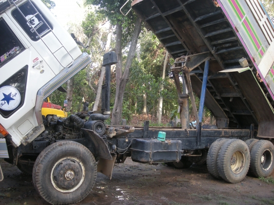 ขาย FUSO 527MA 195 HP ไม่มีเทอร์โบนะครับ บ่องตง
