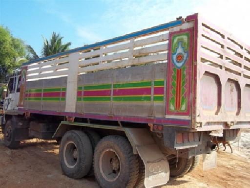 ขาย FUSO 527MA 195 HP ไม่มีเทอร์โบนะครับ บ่องตง