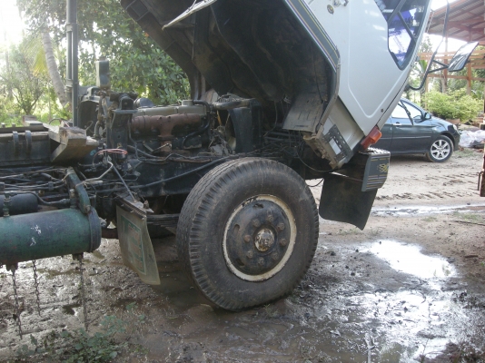ขาย FUSO 527MA 195 HP ไม่มีเทอร์โบนะครับ บ่องตง