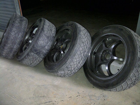 ด่วน แม็กซ์ พร้อมยางขอบ 18 / 5 รู