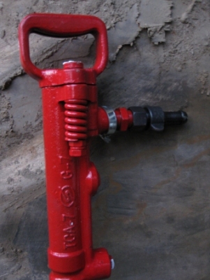 ขาย-หัวแย็กลม-เจาะปูน ของใหม่ ขนาด 15 กก. ราคาตัวละ 9,000 บาท ขาย-หัวแย็กลม-เจาะปูน ของใหม่ ขนาด 15 กก. ราคาตัวละ 9,000 บาท