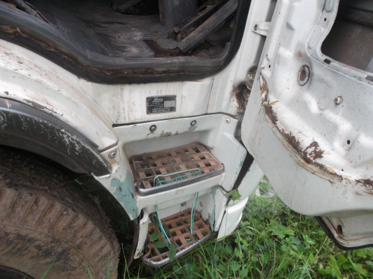 ขายด่วนรถสิบล้อFM3Mดรั้ม2เพลาเครือง240แรงม้าปี38