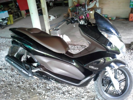 ขาย PCX 125i สีดำสภาพเนียนกริ๊บวิ่งมา 13000โล ไม่มีรอยใดๆ ถูกๆ 50000 ถูกใจต่อรองได้