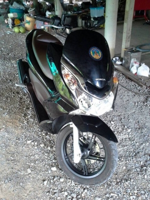 ขาย PCX 125i สีดำสภาพเนียนกริ๊บวิ่งมา 13000โล ไม่มีรอยใดๆ ถูกๆ 50000 ถูกใจต่อรองได้