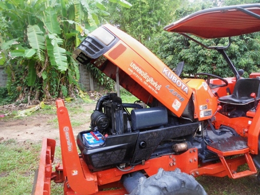 รถไถคูโบต้า L4508 4WD 2 เพลา มีใบมีดตราช้าง ยางสภาพดี มีโรตารี่ RX180 ราคา 350,000 บาท ราคาคุยกันได้