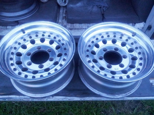 ขายล้อหยดน้ำ 2 ชิ้น japan 15x7.5 -13 เบามากๆ ขายล้อหยดน้ำ 2 ชิ้น japan 15x7.5 -13 เบามากๆ