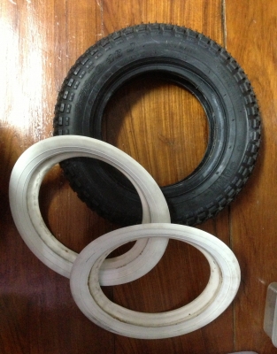 ขายยางใส่ชาลี ใส่เวสป้า ขอบ8 หน้ากว้าง 3.50 ยางเต์มไม่เคยใช้งาน พร้อมยางขอบขาว ราคา450 บาทพร้อมส่งครับ ขายยางใส่ชาลี ใส่เวสป้า ขอบ8 หน้ากว้าง 3.50 ยางเต์มไม่เคยใช้งาน พร้อมยางขอบขาว ราคา450 บาทพร้อมส่งครับ