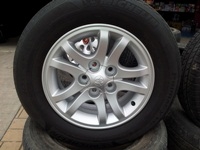 ขายแม็ก ของ TOYOTA   5 รู  ขอบ 15  พร้อมยาง 205/60/15