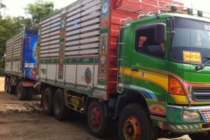 ขาย 10ล้อพ่วง แม่+ลูก ดั๊มเกษตร แม่ HINO MEGA 320 EURO2 ปี48 เครื่องเดิมเกียร์เดิม 2คานหน้า(ลงเล่ม) ช่วงล่างคัสซีสวยมาก กระบะดั๊มมิเนียมเกษตรอู่รวมชัยสภาพสวย หัวบางเดิม ภายในสวยคอนโซลครบ แอร์เย็น ยางดี12เส้น ลูก 3คานดั๊มมิเนียมคอกเกษตรอู่รวมชัย สภาพสวยไม่