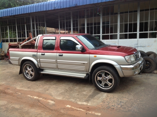 ขายด่วน ฟรอนเทียร์ 4ประตู โฟร์วินล์ พร้อมลุย ล้อแม็ก20"