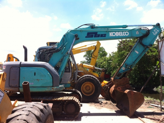 ขายถูกรถแบคโฮ SK135SR ยีห้อ KOBELCO รถเก่านอก ไม่เคยผ่านการใช้งานในไทย