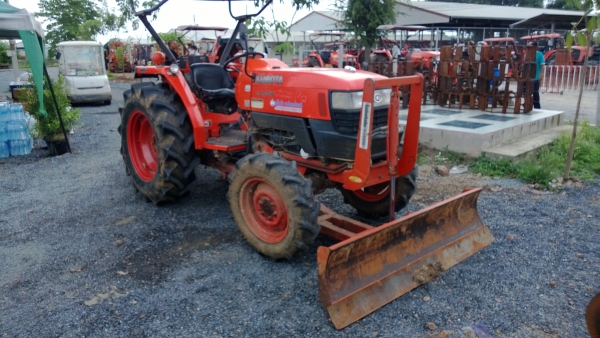 จองวันนี้ ลดทันที 10,000 บาท 27/6/56 KUBOTA L4508   คุณภาพเยี่ยม พร้อมติดใบและผานตราช้างเอาไปเลย