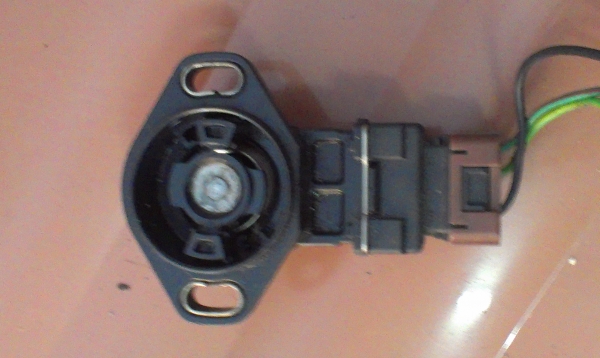 ค้วส่งสัญญาน ลิ้นปีกผีเสื้อ