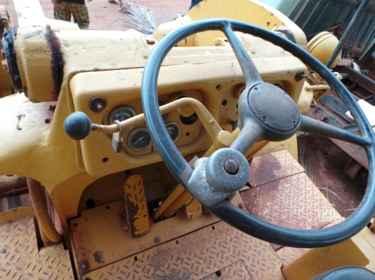 รถตักล้อยางรุ่น 910 ไม่มีเอกสาร รถตักล้อยางรุ่น 910 ไม่มีเอกสาร