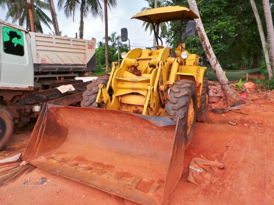 รถตักล้อยางรุ่น 910 ไม่มีเอกสาร รถตักล้อยางรุ่น 910 ไม่มีเอกสาร