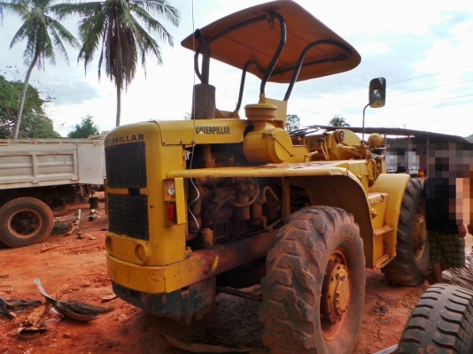 รถตักล้อยางรุ่น 910 ไม่มีเอกสาร