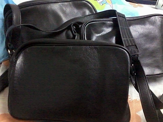 กระเป๋าหนังแท้ สวยราคาถูก290 จัดส่งทั่วประเทศ หมดแล้วหมดเลยจร้า