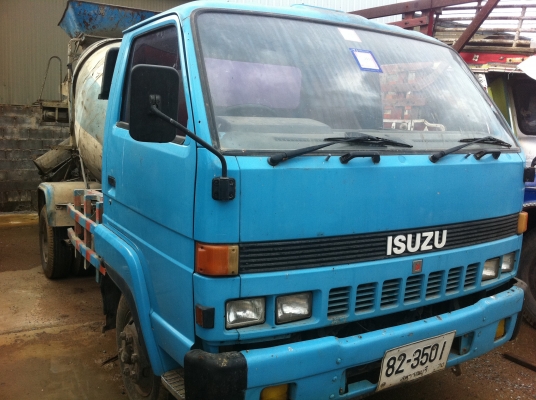 ISUZU (ทะเบียนพร้อมโอน) รถโม่ปูน (โม่นอกทั้งชุด)