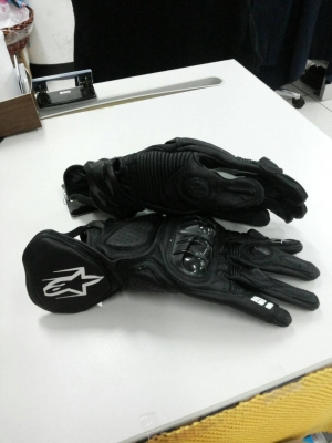ขายถุงมือ Alpinestars รุ่น S1