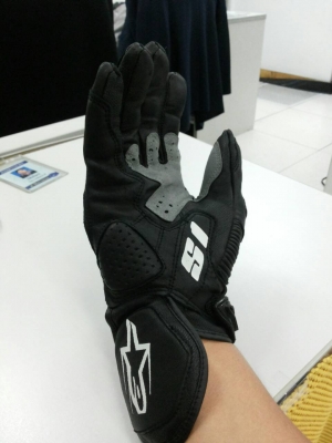 ขายถุงมือ Alpinestars รุ่น S1