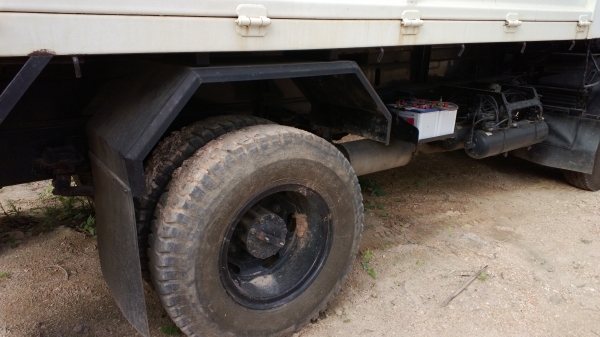 6ล้อดั้มISUZU 240แรง ปี*53 ไมล์น้อยแค่หลักหมื่น 38000 กม.ใช้น้อย...