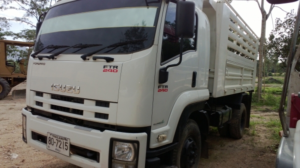 6ล้อดั้มISUZU 240แรง ปี*53 ไมล์น้อยแค่หลักหมื่น 38000 กม.ใช้น้อย... 6ล้อดั้มISUZU 240แรง ปี*53 ไมล์น้อยแค่หลักหมื่น 38000 กม.ใช้น้อย...