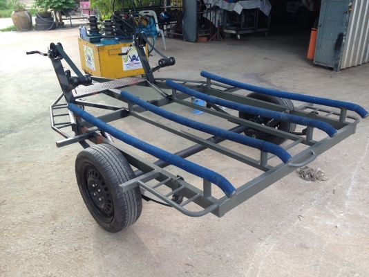 รับทำเทรลเลอร์ลากเจ็ทสกีครับ รับทำเทรลเลอร์ลากเจ็ทสกีครับ