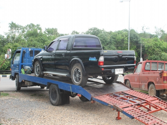 ขายรถยกสไลด์-ท้ายลาดพับเก็บได้ ได้รถใหม่แล้วแบ่งกันเอาไปทำกินต่อราคาไม่แพงครับ ขายรถยกสไลด์-ท้ายลาดพับเก็บได้ ได้รถใหม่แล้วแบ่งกันเอาไปทำกินต่อราคาไม่แพงครับ