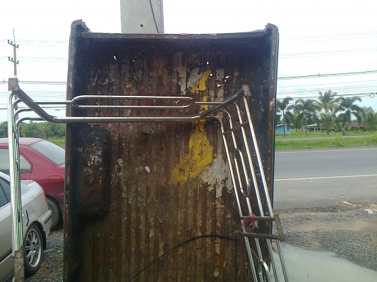 ขายกระบะไมตี้เอ็กหัวเดียว สภาพไม่ผุพื้นแข็งแรงแต่บุบข้างๆคานรับน้ำหนักยังแข็งแรงดีขาย2500บาท