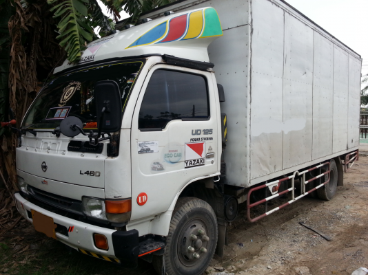 ขาย รถบรรทุก NISSAN UD 6 ล้อ