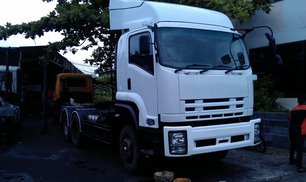 ขายรถ10ล้อหัวลากเครื่อง360แรงพร้อมใช้งานงาน ขายรถ10ล้อหัวลากเครื่อง360แรงพร้อมใช้งานงาน