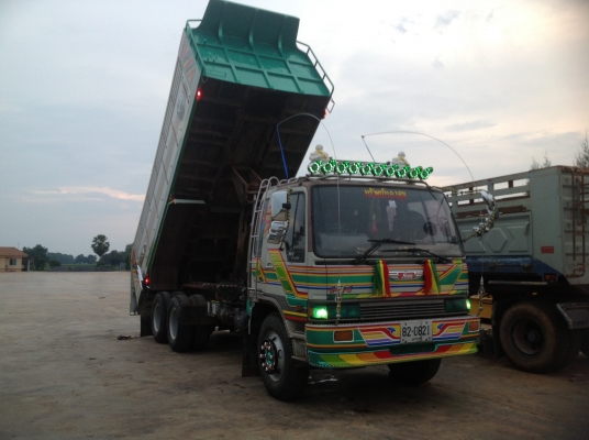 ขายด่วนลูกพ่วงดั้มสวยๆปี53 ยางดี8เส้น ขายด่วนลูกพ่วงดั้มสวยๆปี53 ยางดี8เส้น