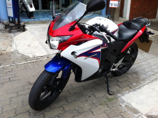 ขาย Honda CBR 150cc สภาพสวย ขาย Honda CBR 150cc สภาพสวย