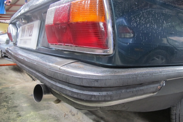 ขายรถ BMW E12 คลาสสิคเครื่อง 1G ติด GAS LPGแล้ว 29000 ราคาถูกกว่ามอเตอร์ไซค์ กันแดดกันฝน