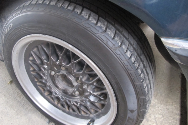 ขายรถ BMW E12 คลาสสิคเครื่อง 1G ติด GAS LPGแล้ว 29000 ราคาถูกกว่ามอเตอร์ไซค์ กันแดดกันฝน