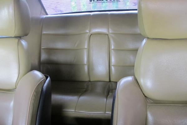 ขายรถ BMW E12 คลาสสิคเครื่อง 1G ติด GAS LPGแล้ว 29000 ราคาถูกกว่ามอเตอร์ไซค์ กันแดดกันฝน