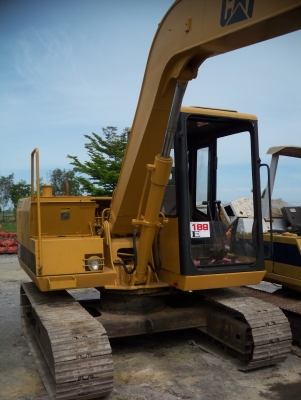 CATERPILLAR E70B