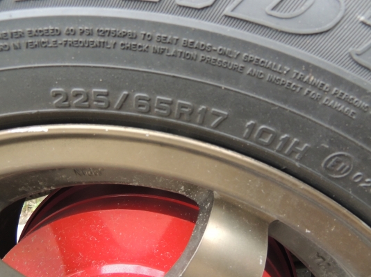 ขายล้อmagขอบ17"ใส่นาวาร่าสภาพดีสวยๆเลย