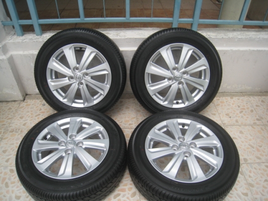 ขายล้อแม็กป้ายแดง Toyota vios 15"x5.5" et45 4รู100 +ยางปี2013  (081-3747940)