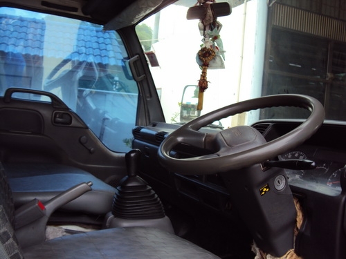 ขาย ISUZU NPR ตู้แห้ง  130Hpเทอร์โบ รถห้าง6ล้อยาว5เมตรปี2007