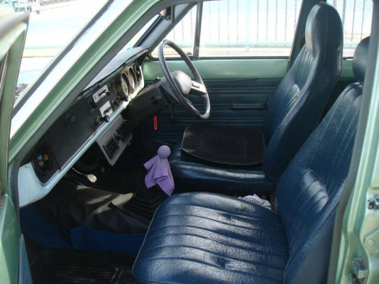 ขายรถคลาสสิคสภาพสวยๆเลยเติมน้ำมันขับกลับไปเลย ขายรถคลาสสิคสภาพสวยๆเลยเติมน้ำมันขับกลับไปเลย