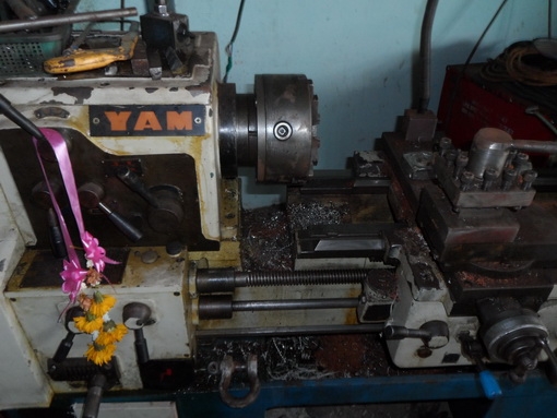 ขายครับขาย เครื่องกลึง YAM 4.5 ฟุต 3 เพลา มีเบรค 75000 บาท ช่างเอก 0814583376 ขายครับขาย เครื่องกลึง YAM 4.5 ฟุต 3 เพลา มีเบรค 75000 บาท ช่างเอก 0814583376