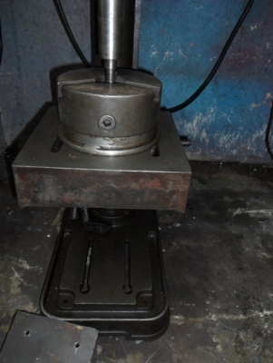 ขายครับขาย เครื่องเจาะ - ต๊าฟ kira ตั่งพื้นเรียวเบอร์3 16000 บาท ช่างเอก 0814583376