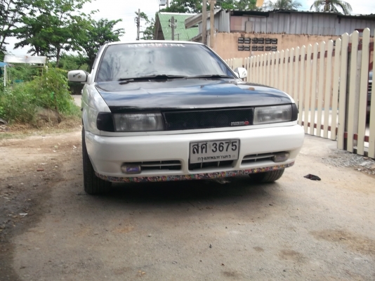 ขายB13แต่งสวยขับดีมีแกสสีสวยพร้อมใช้