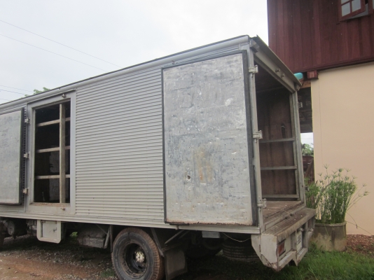 ขายตู้แห้งยาวห้าเมตรสภาพพร้อมใช้ครับ