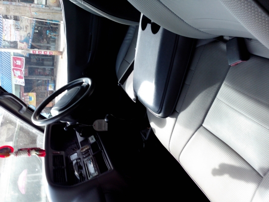 รถยนต์ ตู้ หลังคาสูง สภาพสวย รถยนต์ ตู้ หลังคาสูง สภาพสวย