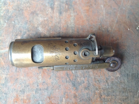 ไฟแช็คโบราณ. ต่างประเทศ